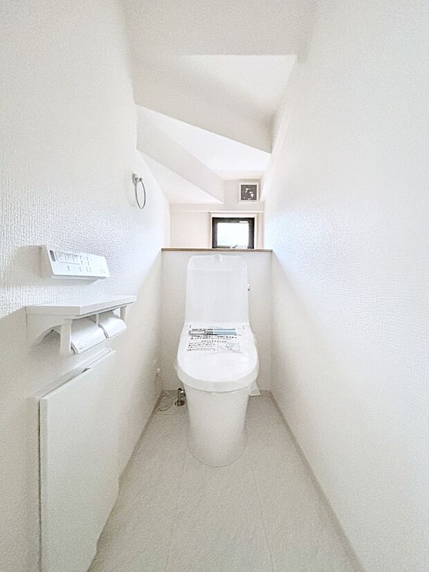 トイレは1階と2階それぞれに配置されていてとても便利です。 