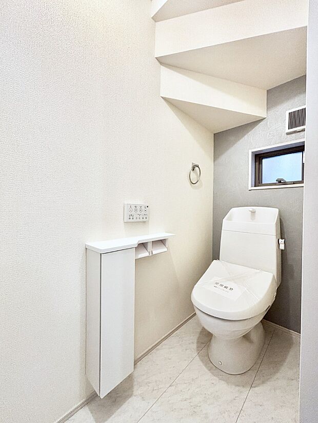 トイレは1階と2階それぞれに配置されていてとても便利です。 