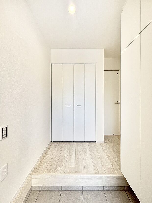 いつもきれいにしておきたい玄関ですね。  