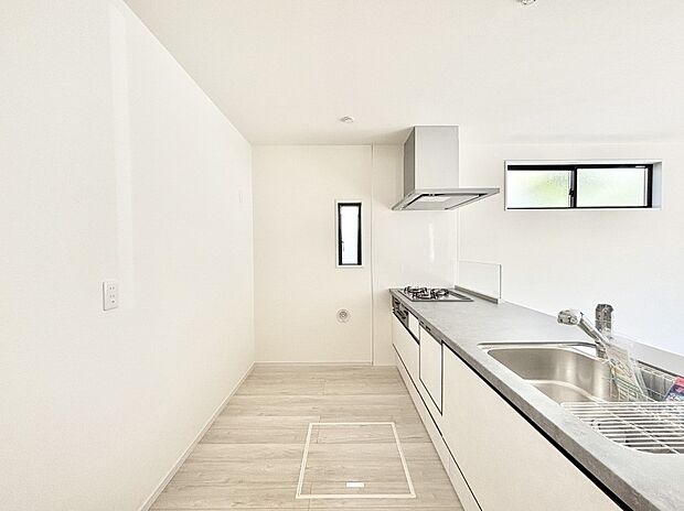 ゆとりあるキッチンではご家族と楽しくお料理ができます。