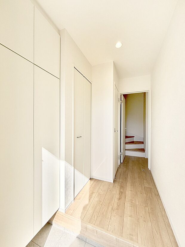 いつもきれいにしておきたい玄関ですね。  