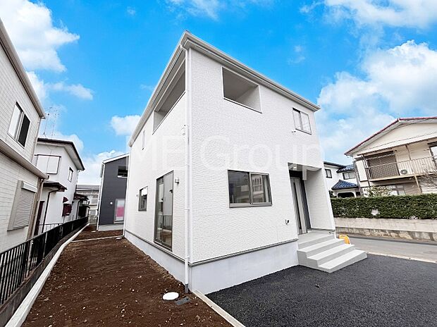 溢れる陽光でご家族の笑顔も輝く