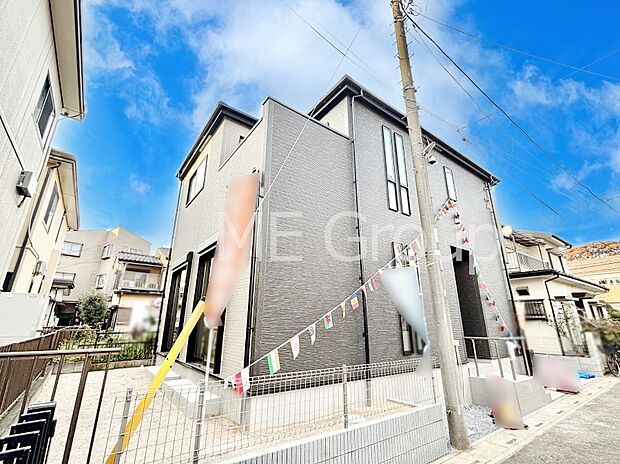 洗練された外観、上質な住空間が広がる室内は永く安心して過ごせる住居です。