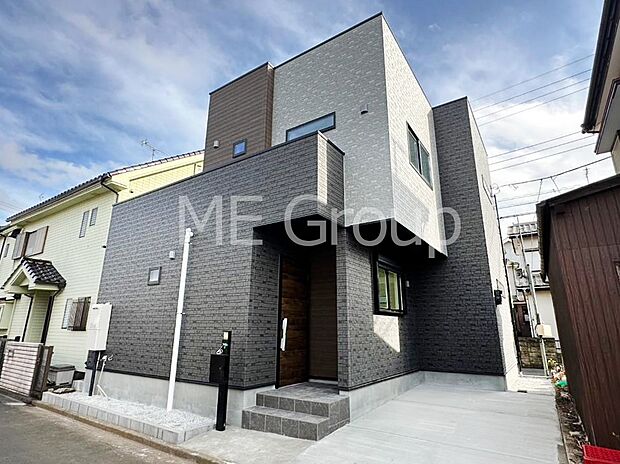 たっぷりの陽光と心地よい風が舞い込む住まい