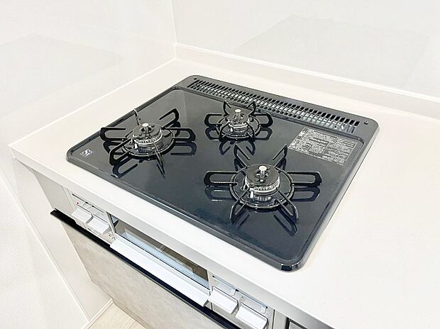 三口ガスコンロでお料理が一気にはかどりそう  