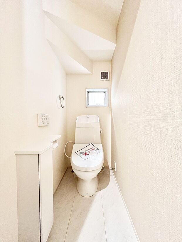 トイレは温水洗浄機能付き