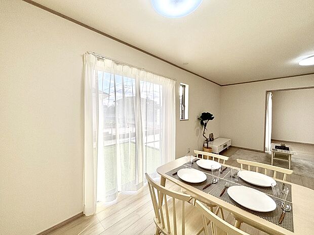 住む方の個性が引き出される、インテリアを考えるのが楽しみなリビングです！ 