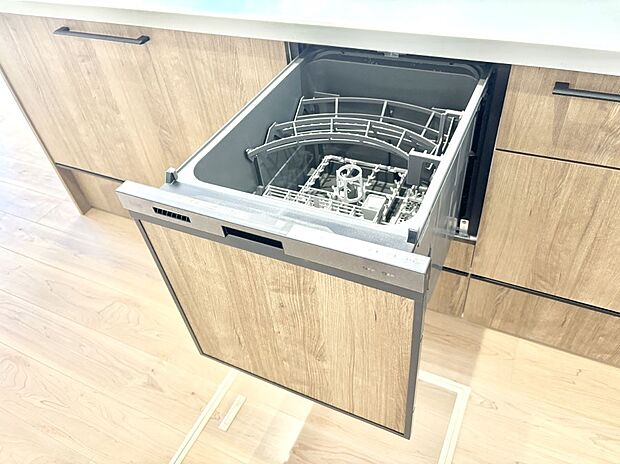 面倒なお片づけは食洗機にお任せ!家事の負担が減って、時間にも気持ちにもゆとりができます。