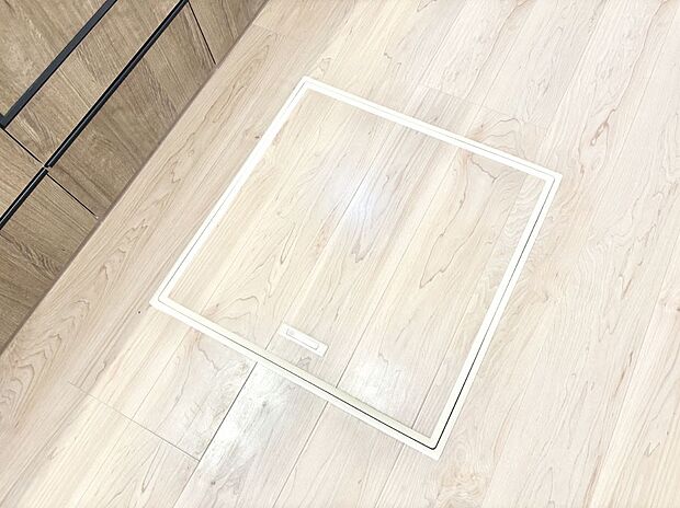 床下収納付き!日用品・非常用品の収納にも大活躍。