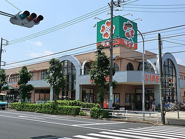 スーパー 800m ライフ松戸二十世紀ヶ丘店
