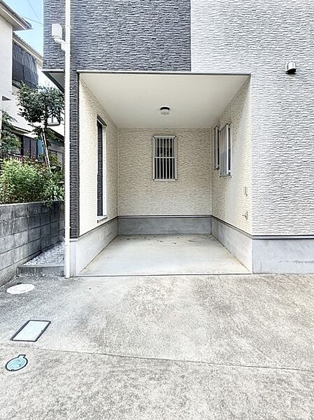 ビルトインタイプは大切なお車を傷や汚れから守ることができます。