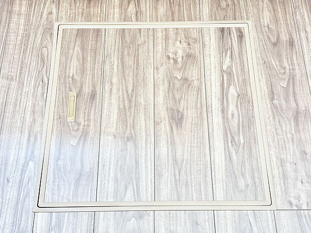 床下収納付き!日用品・非常用品の収納にも大活躍。
