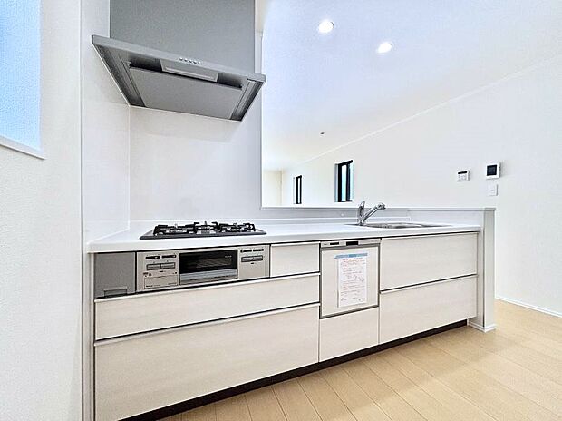 毎日使うキッチンだから、使いやすさ&お手入れのしやすさにこだわりました。