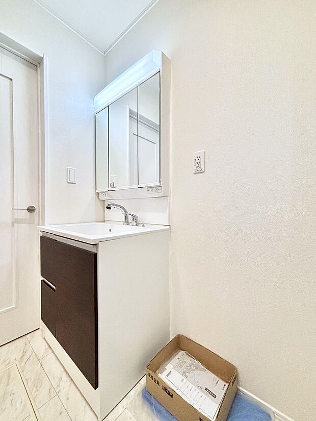 広々とゆとりのあるランドリースペース。