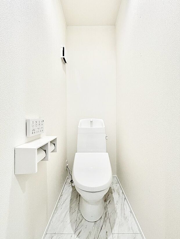 トイレは温水洗浄機能付き