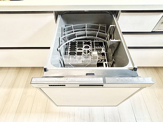 面倒なお片づけは食洗機にお任せ!家事の負担が減って、時間にも気持ちにもゆとりができます。