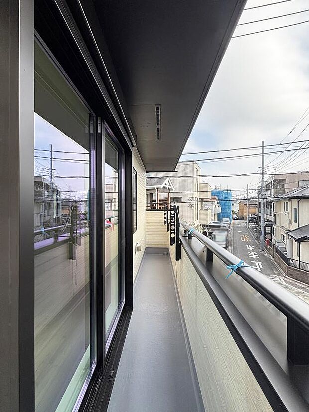 風通しの良いバルコニー