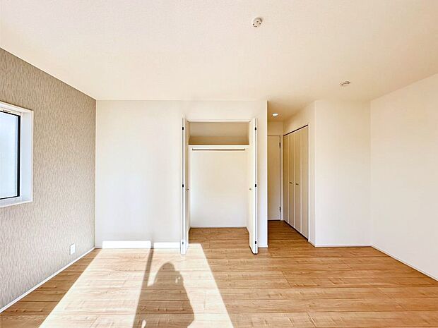 収納が充実しているので、居住スペースを広く使えます。 