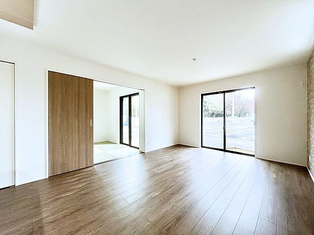 住む方の個性が引き出される、インテリアを考えるのが楽しみなリビングです!