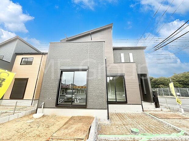 洗練された外観、上質な住空間が広がる室内は永く安心して過ごせる住居です。 