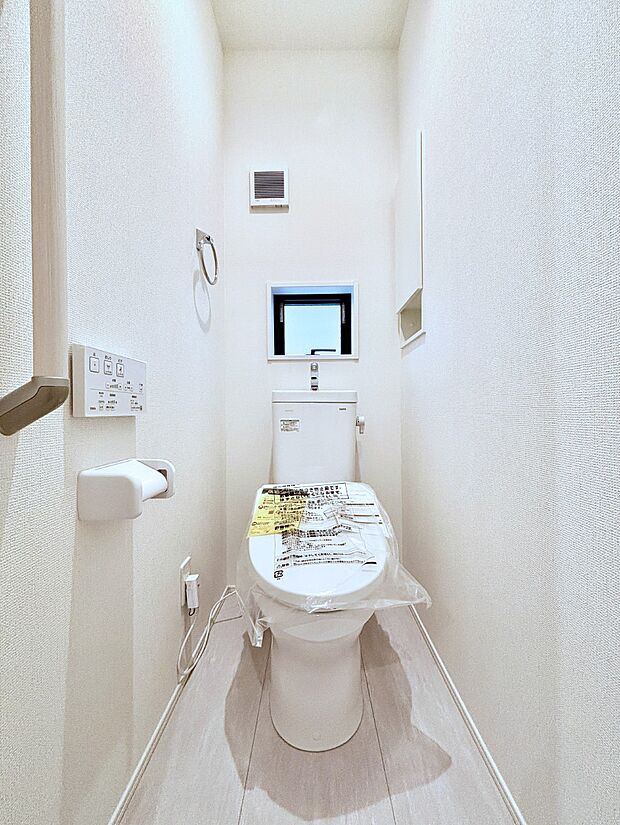 トイレは安心の2箇所！朝のバタバタも一安心です。 