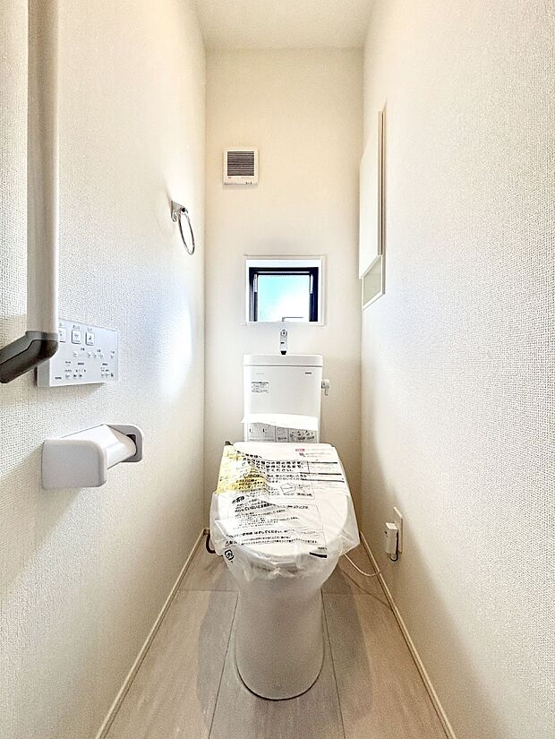 トイレは1階と2階それぞれに配置されていてとても便利です。