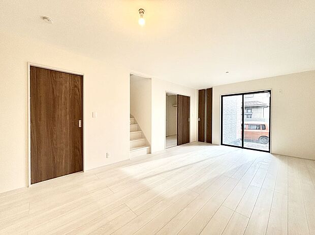 リビング階段が家族の笑顔と会話をつないでくれます  