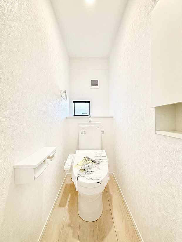 トイレは安心の2箇所!朝のバタバタも一安心です。