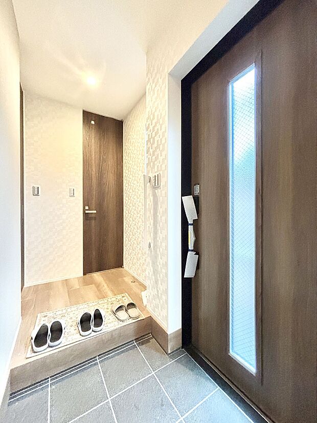 家族の帰宅やお客様をあたたかく迎える玄関