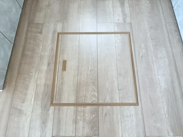 床下収納付き!日用品・非常用品の収納にも大活躍。