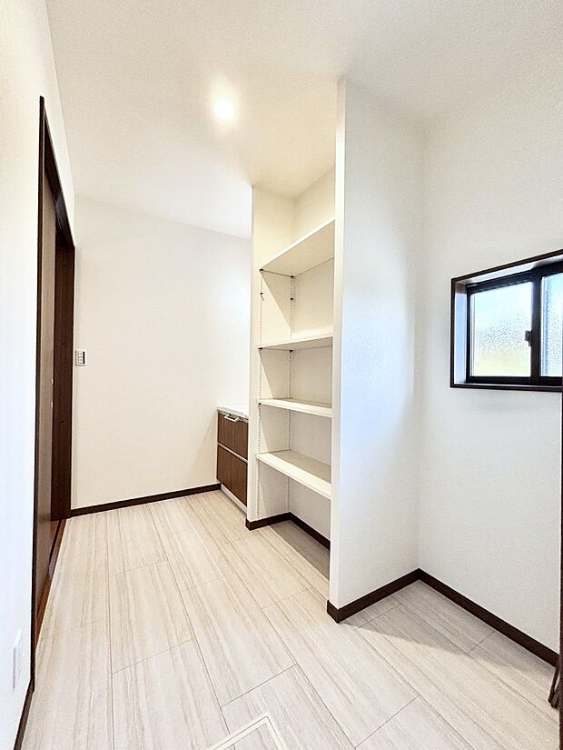 広々とゆとりのあるランドリースペース  