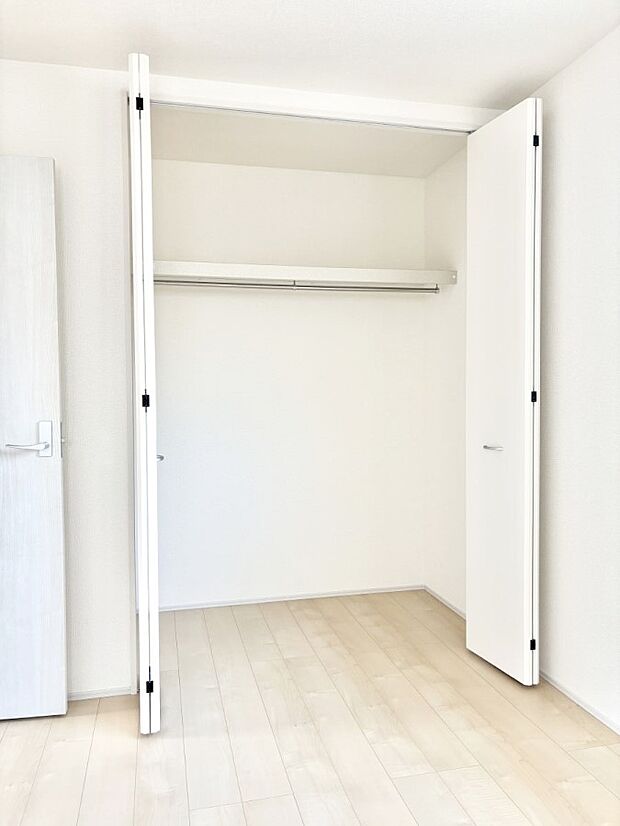たっぷりの収納スペースで快適に暮らせそう