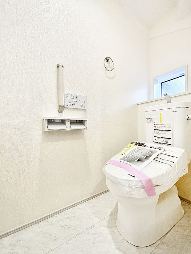 トイレは1階と2階それぞれに配置されていてとても便利です。