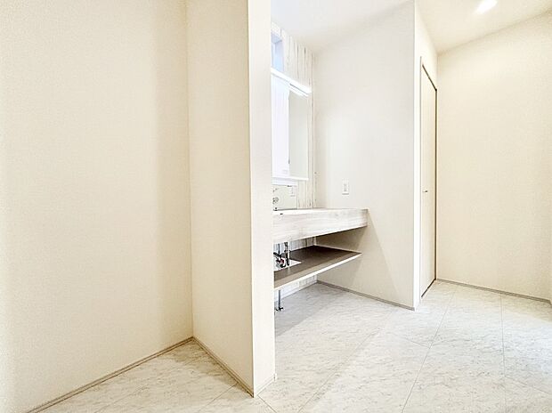 上質な洗面空間がゆとりの時間を演出