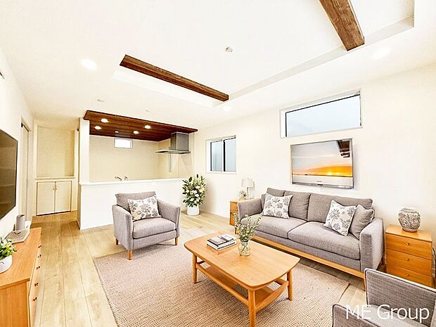 落ち着いた雰囲気のＬＤＫは家族みんなの快適空間※家具はCGです