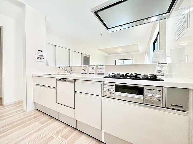 毎日使うキッチンだから、使いやすさ＆お手入れのしやすさにこだわりました。 