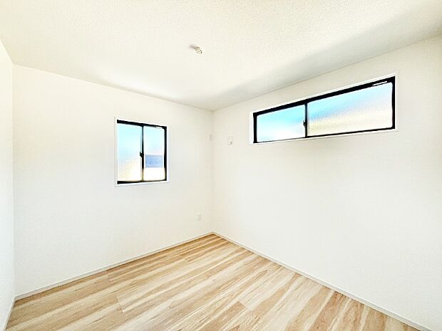 爽やかな日差しがお部屋全体を優しく包み込んでくれます  