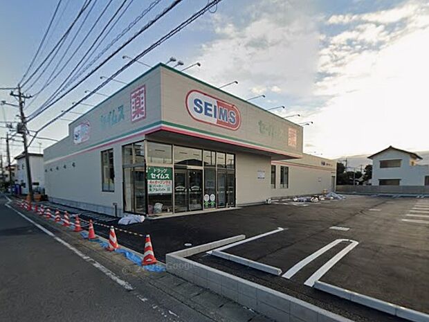 ドラッグストア 450m ドラッグセイムス三郷戸ケ崎3丁目店