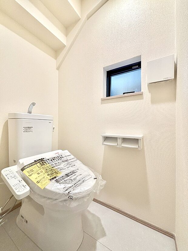 トイレは安心の2箇所！朝のバタバタも一安心です。 