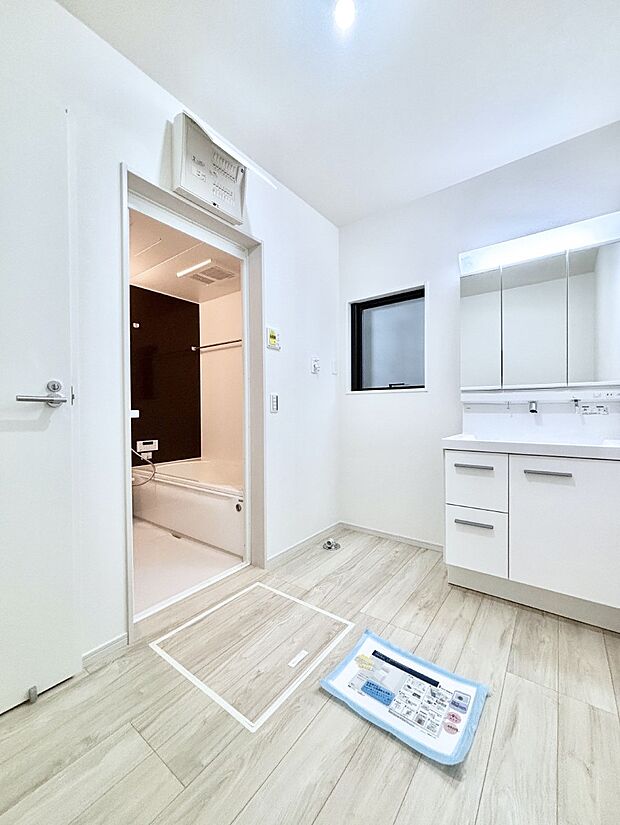 広々とゆとりのあるランドリースペース。  