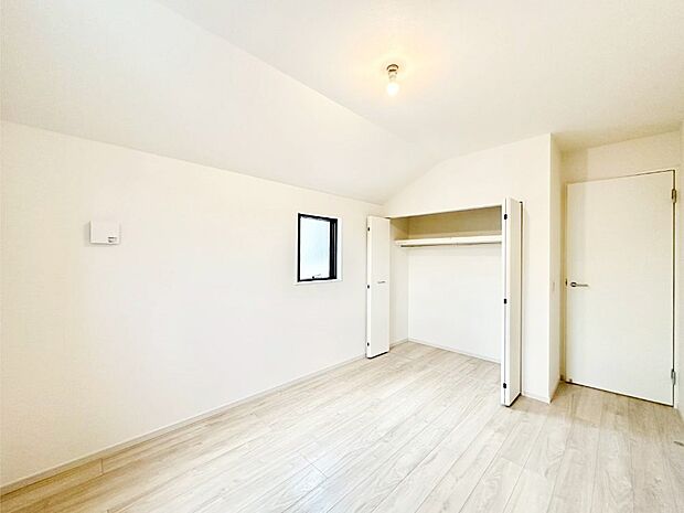 収納が充実しているので、居住スペースを広く使えます。