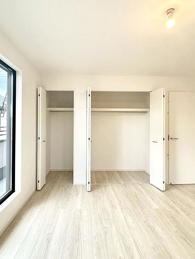 たっぷりの収納スペースで快適に暮らせそう