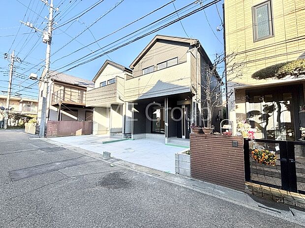 前面道路はきちんと整備されています