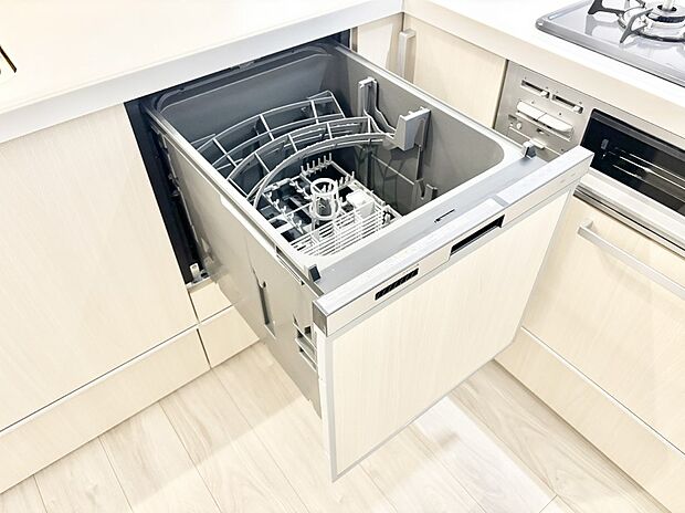 面倒なお片づけは食洗機にお任せ!家事の負担が減って、時間にも気持ちにもゆとりができます。
