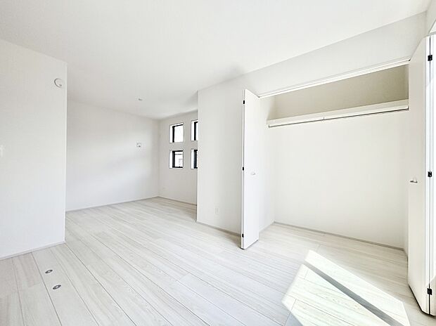 将来は2部屋にすることもできますね。お年頃になったら夢の個室にチェンジ！