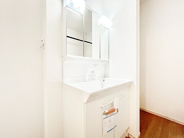 広々とゆとりのあるランドリースペース。