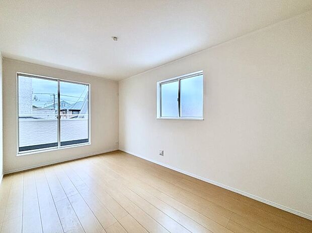 2面採光を確保した明るい空間。家族みんなが快適な暮らしを実現する設計です。