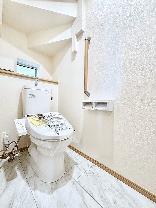 トイレは安心の2箇所!朝のバタバタも一安心です。