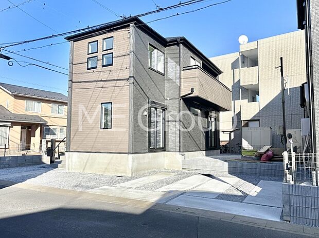 洗練された外観、上質な住空間が広がる室内は永く安心して過ごせる住居です。 