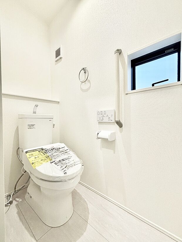 トイレは1階と2階それぞれに配置されていてとても便利です。